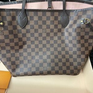 Louis Vuitton Neverfull mm Brown Tote Bag with Coated Canvas and Leather Trim